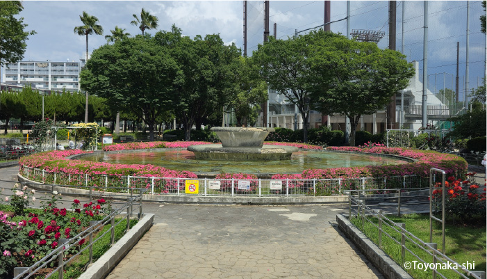 豊島公園バラ園